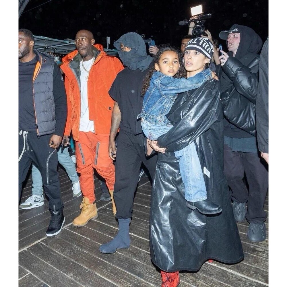 Yeezy Pods Size 1 US Mens 6-8.5 YZY PODS - Picture 5 of 13